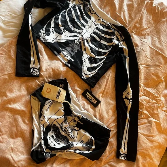 Skeleton Print Towers Bikini - Picture 1 of 3